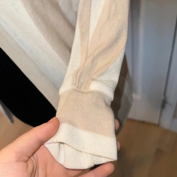 Tea n Rose Beige and Cream Women's Cardigan - Picture 5 of 7